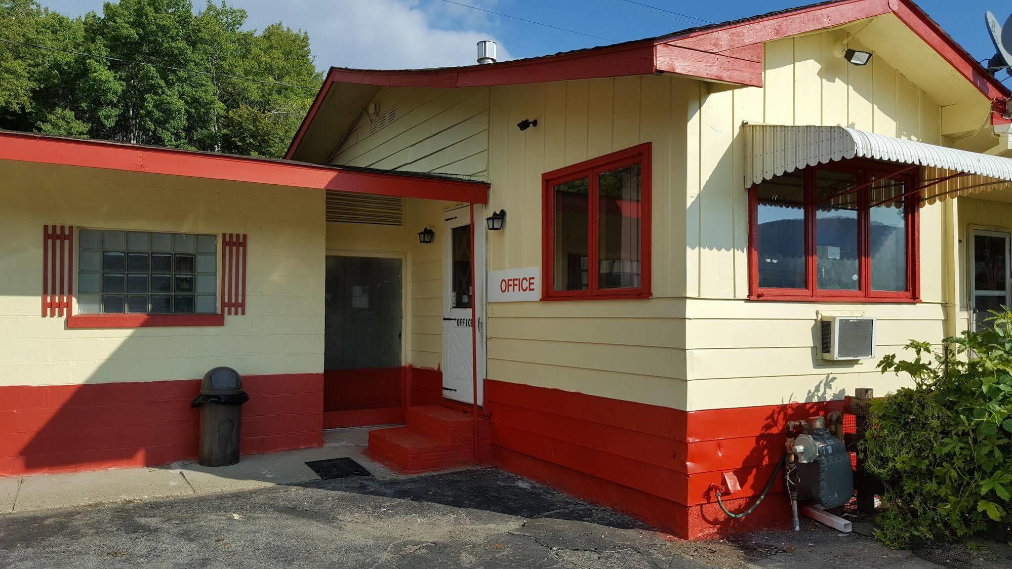 Budget Inn Wellsville Экстерьер фото